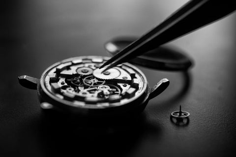 Global Auction Market Sees Surge in Demand for Luxury Accessories in 2025