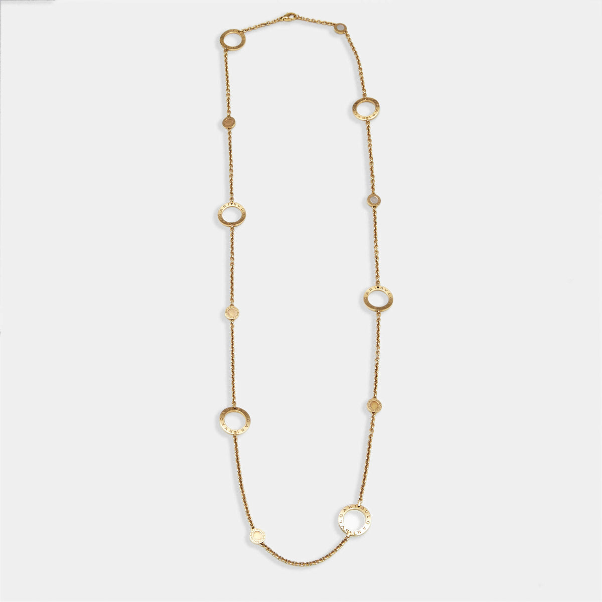 Bvlgari Bvlgari Circle Mother of Pearl 18k Yellow Gold Necklace