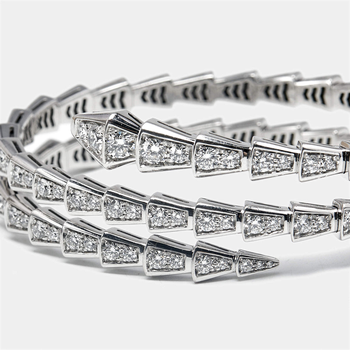 Bvlgari Serpenti Viper Diamond 18k White Gold Bracelets S Multi Wrap